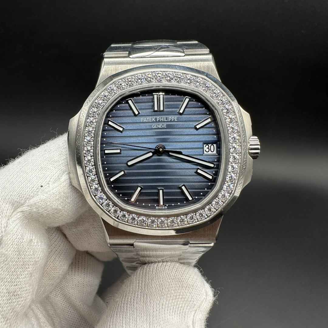 Patek Philippe 5711 3K factory diamonds bezel blue bezel Cal.324 automatic. 40*8.5mm E60